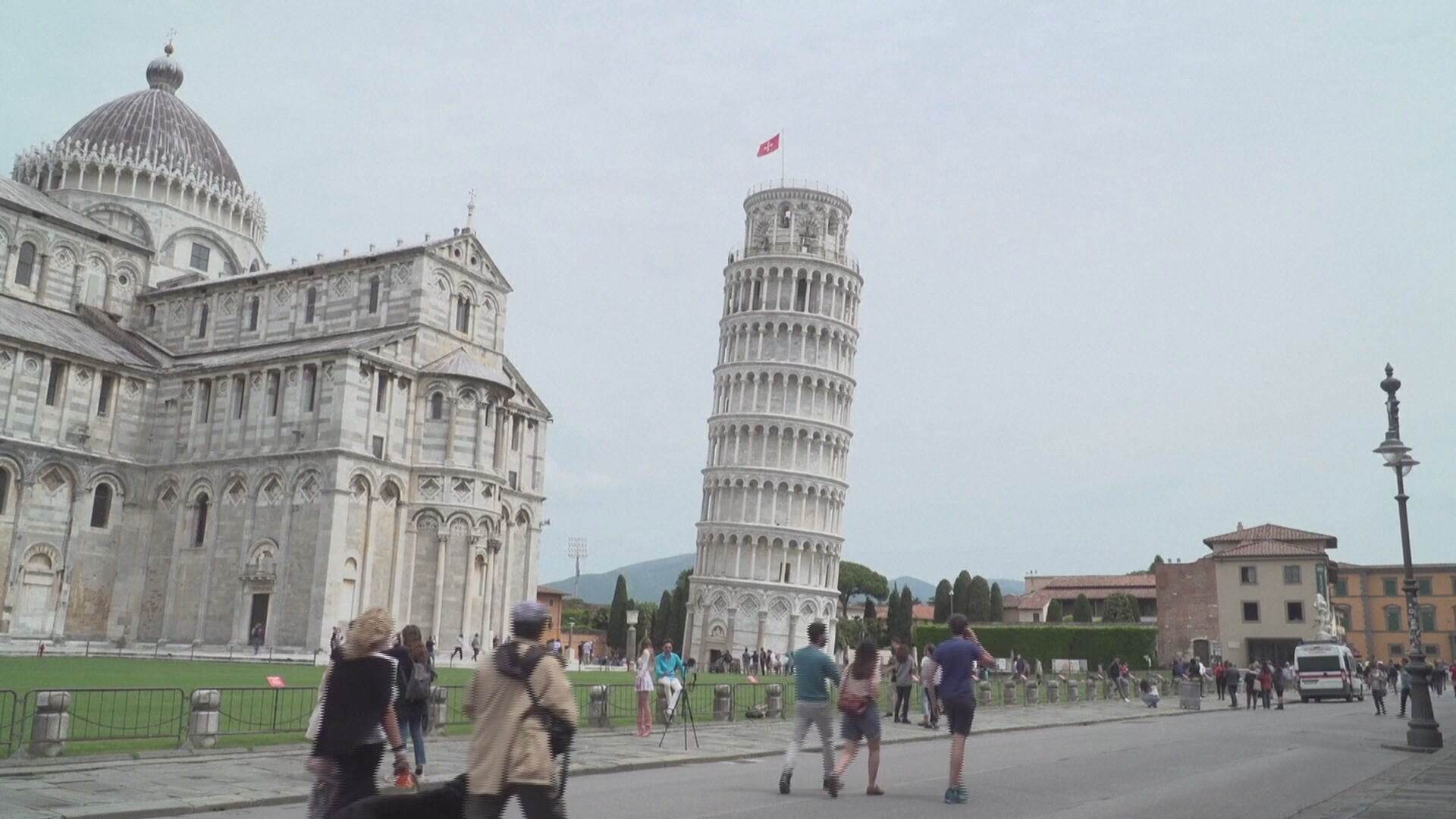 Torre de Pisa, na Itália, é reaberta para visitas (01.mai.2021)