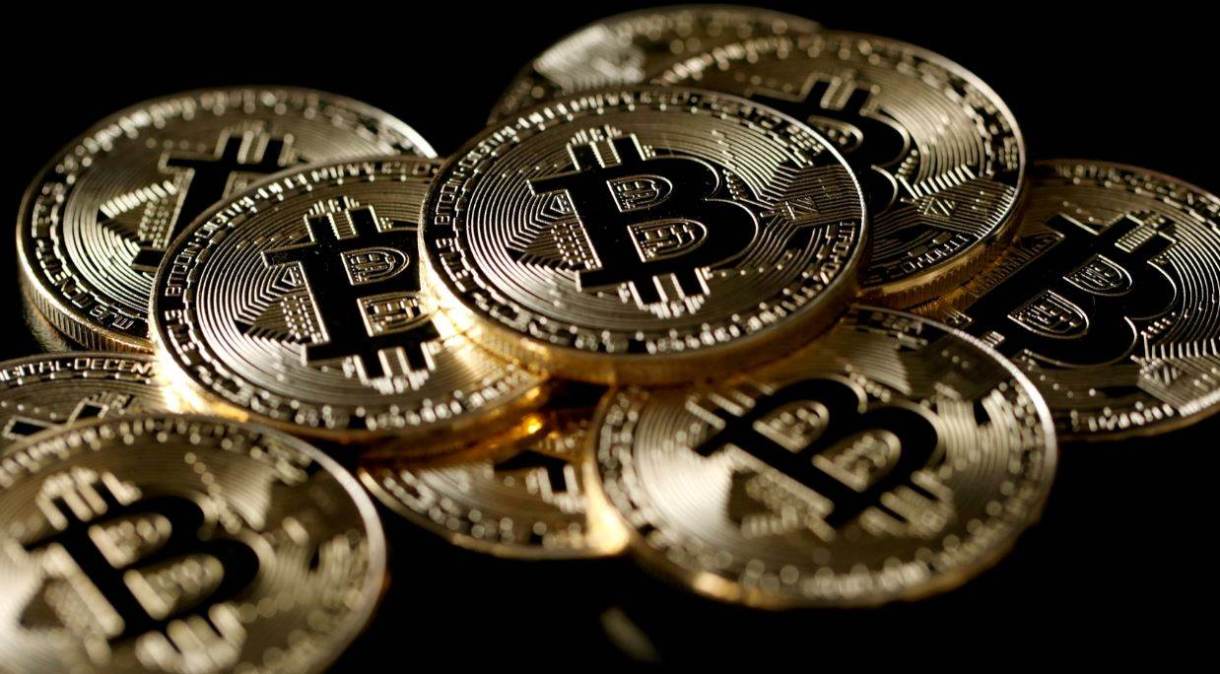 China vai reprimir atividades de mineração e negociação de bitcoin