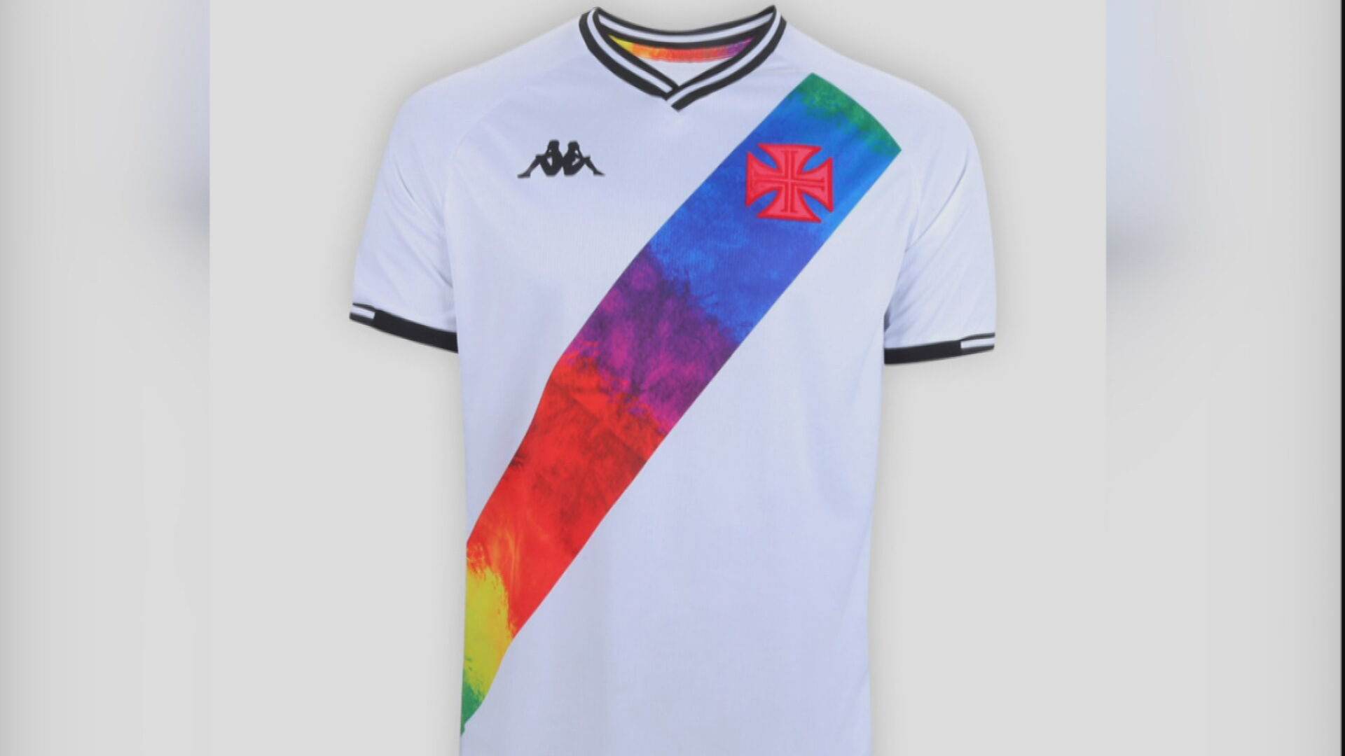 Clubes personalizam uniforme em apoio ao dia do Orgulho LGBTQIA+ (27.Jun.2021)