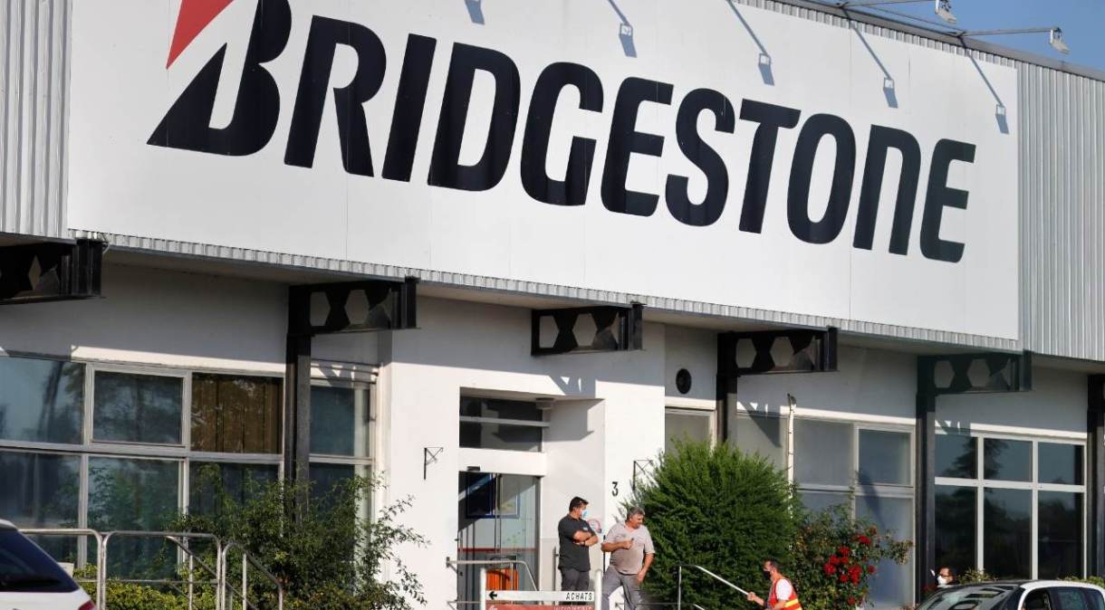 Logo da Bridgestone fotografado em Bethune, França