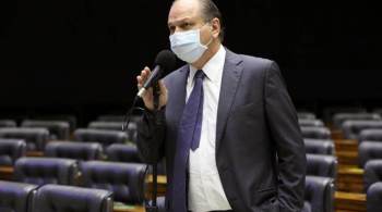 O depoimento do líder do governo na Câmara, Ricardo Barros, mudou de convocação para convite, após pedido do presidente da Câmara