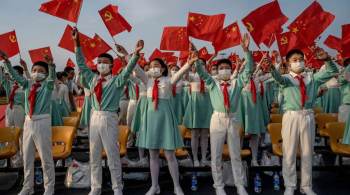 Presidente Xi Jinping quer focar em políticas que 'capturem' a juventude, mas as novas gerações cresceram em um país diferente dos tempos de Mao Tse Tung