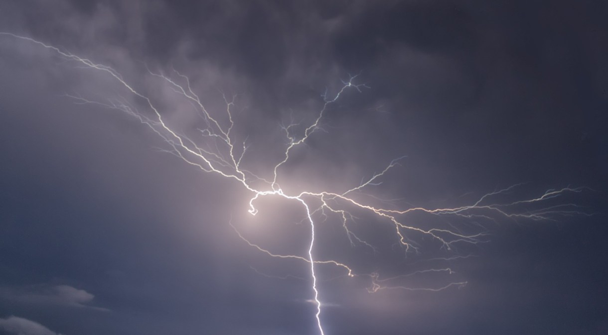 Fenômeno Catatumbo acontece entre abril e novembro, a maior tempestade elétrica do mundo