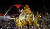 Saúde do RJ recomenda manter desfile na Sapucaí e suspender Carnaval de rua