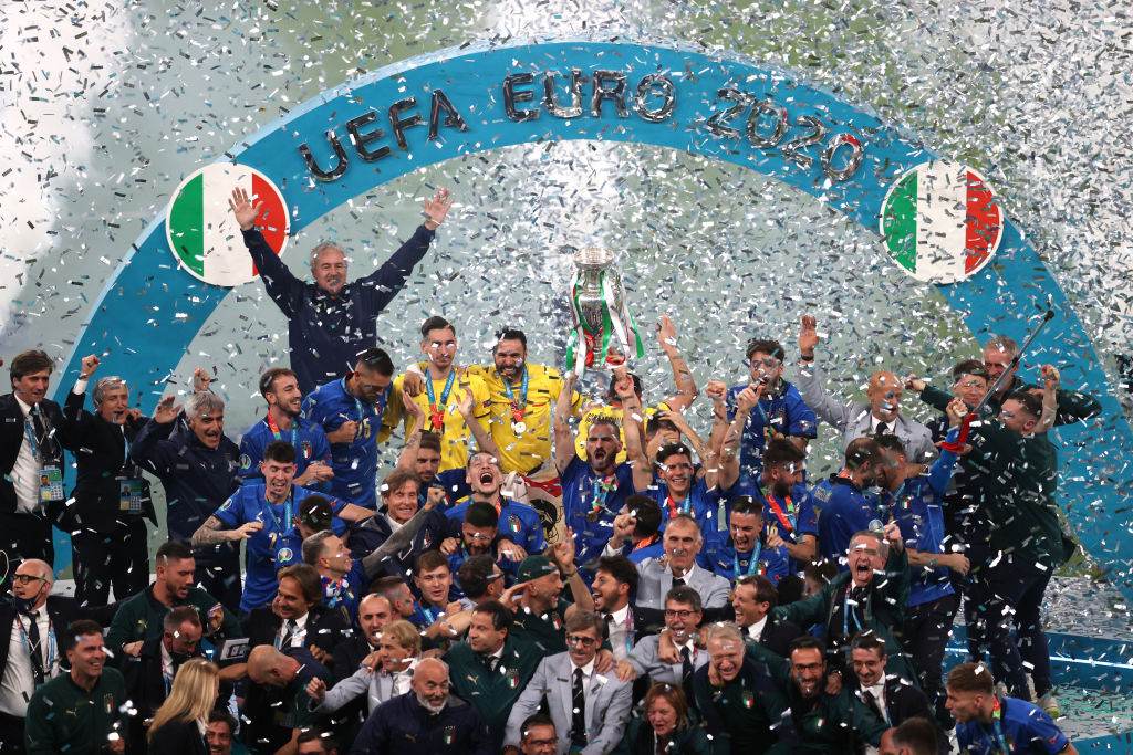 Seleção da Itália comemora título da Eurocopa