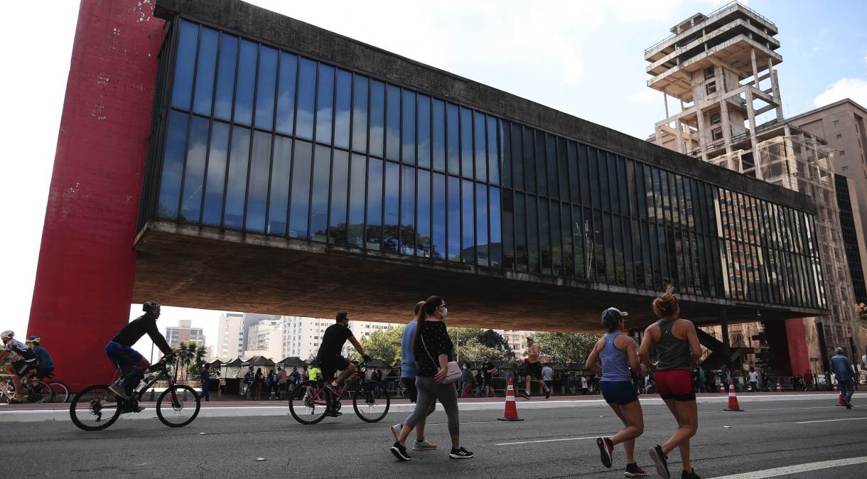 Avenida Paulista foi reaberta para lazer no último domingo (18)