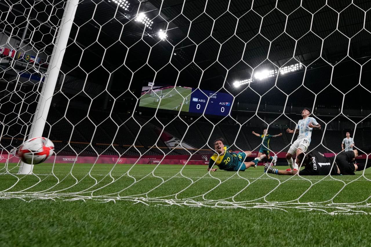 Lachlan Wales marca primeiro gol da Austrália contra a Argentina em Tóquio