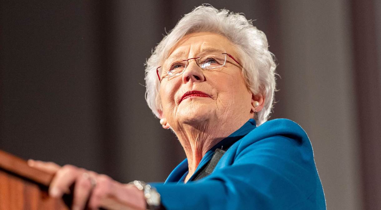 Governadora republicana do Alabama, Kay Ivey