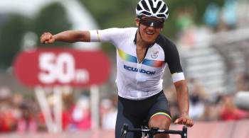 Richard Carapaz, ex-vencedor do Giro d'Italia, supera favorito Tadej Pogacar e se torna o primeiro sul-americano a vencer uma prova olímpica da modalidade