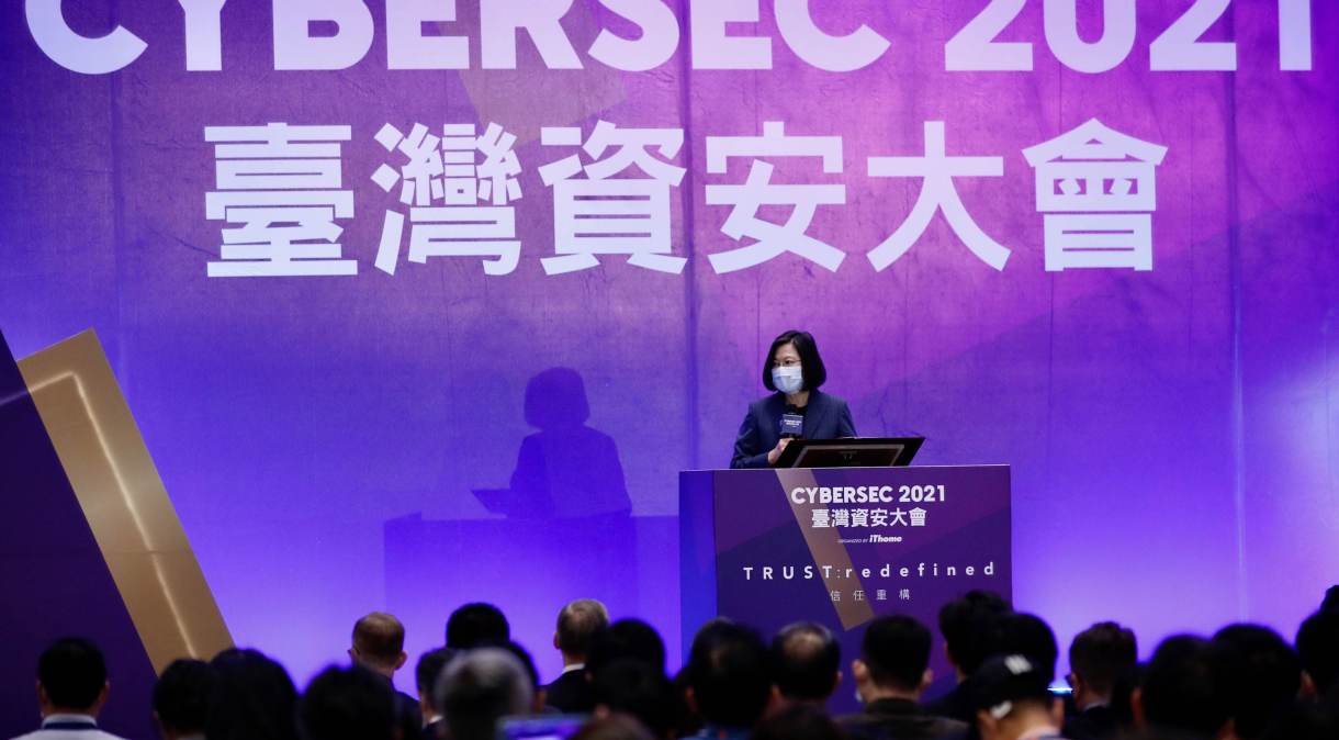 presidente de Taiwan, Tsai Ing-wen, fala durante a abertura da conferência CYBERSEC 2021