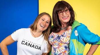Kimberly Daniels está nas Olimpíadas de Tóquio para julgar a canoagem slalom, modalidade na qual sua filha Haley representa o Canadá