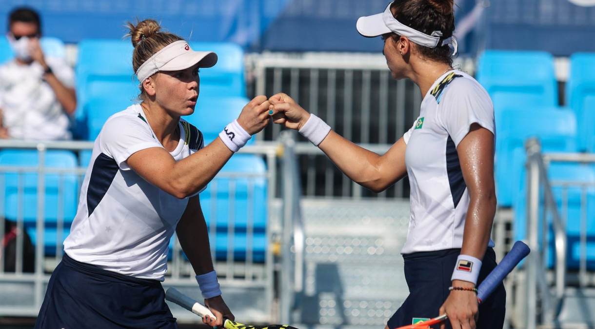 Tenistas Luisa Stefani e Laura Pigossi avançaram à semifinal nas Olimpíadas