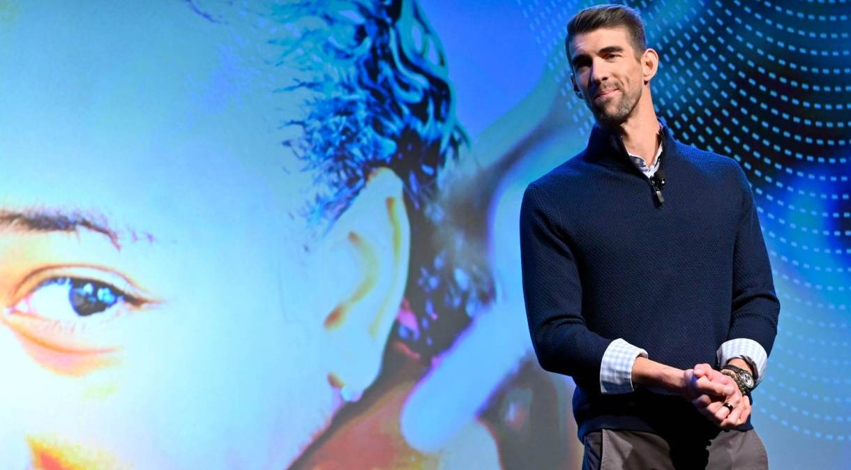 Para Michael Phelps, atletas olímpicos ‘precisam de alguém em quem possam confiar'