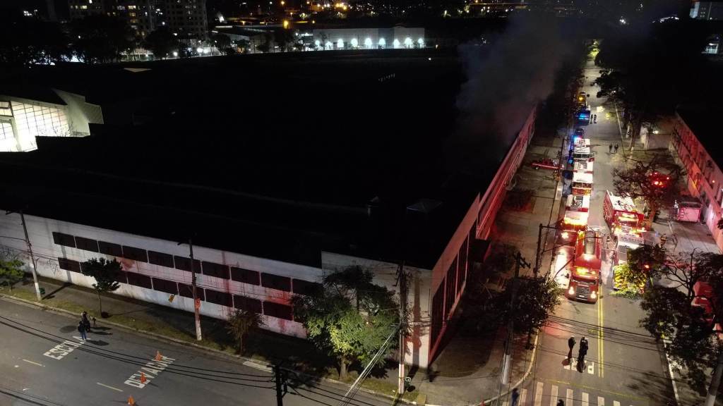 Cinemateca na Vila Leopoldina pega fogo