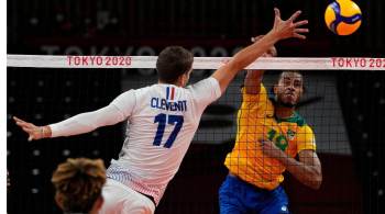 Brasil venceu quatro dos cincos jogos da fase de grupos do vôlei masculino em Tóquio