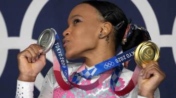 Atleta brasileira encerrou sua participação nos Jogos de Tóquio com conquistas inéditas para a ginástica artística do país e defendeu a ginasta americana