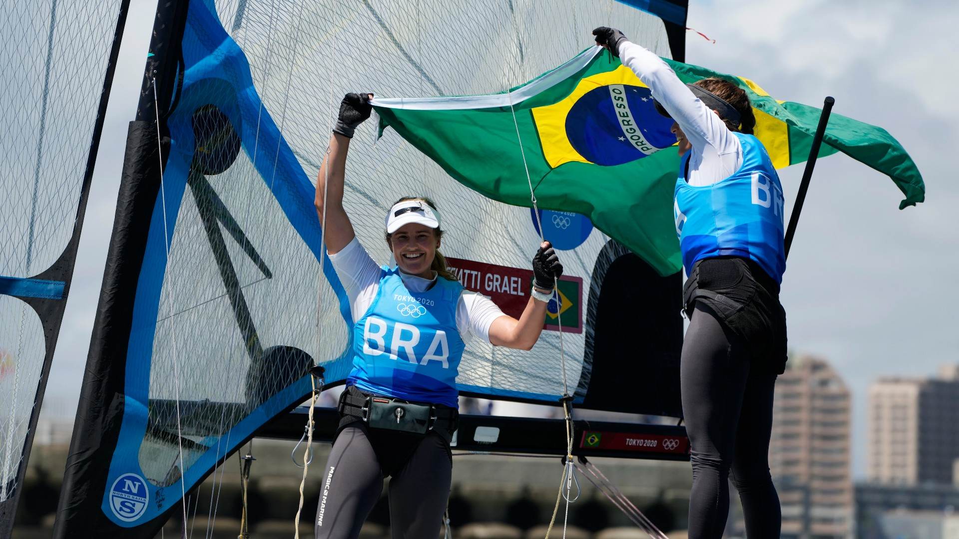 Martine Grael e Kahena Kunze, da vela