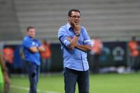 Staff de Luxemburgo nega contato do Corinthians