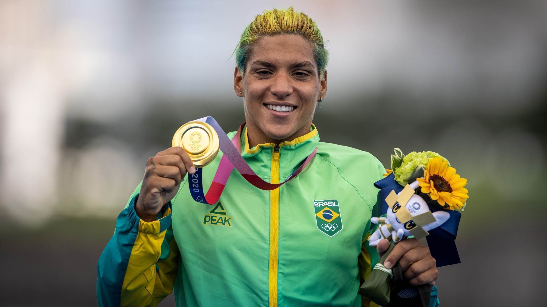 Ana Marcela Cunha, medalha de ouro na maratona aquática