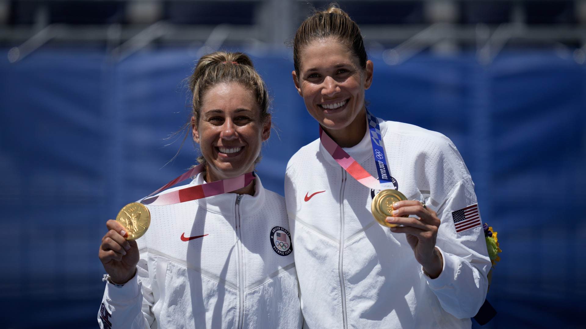 April Ross e Alix Klineman, campeãs do vôlei de praia nos Jogos Olímpicos