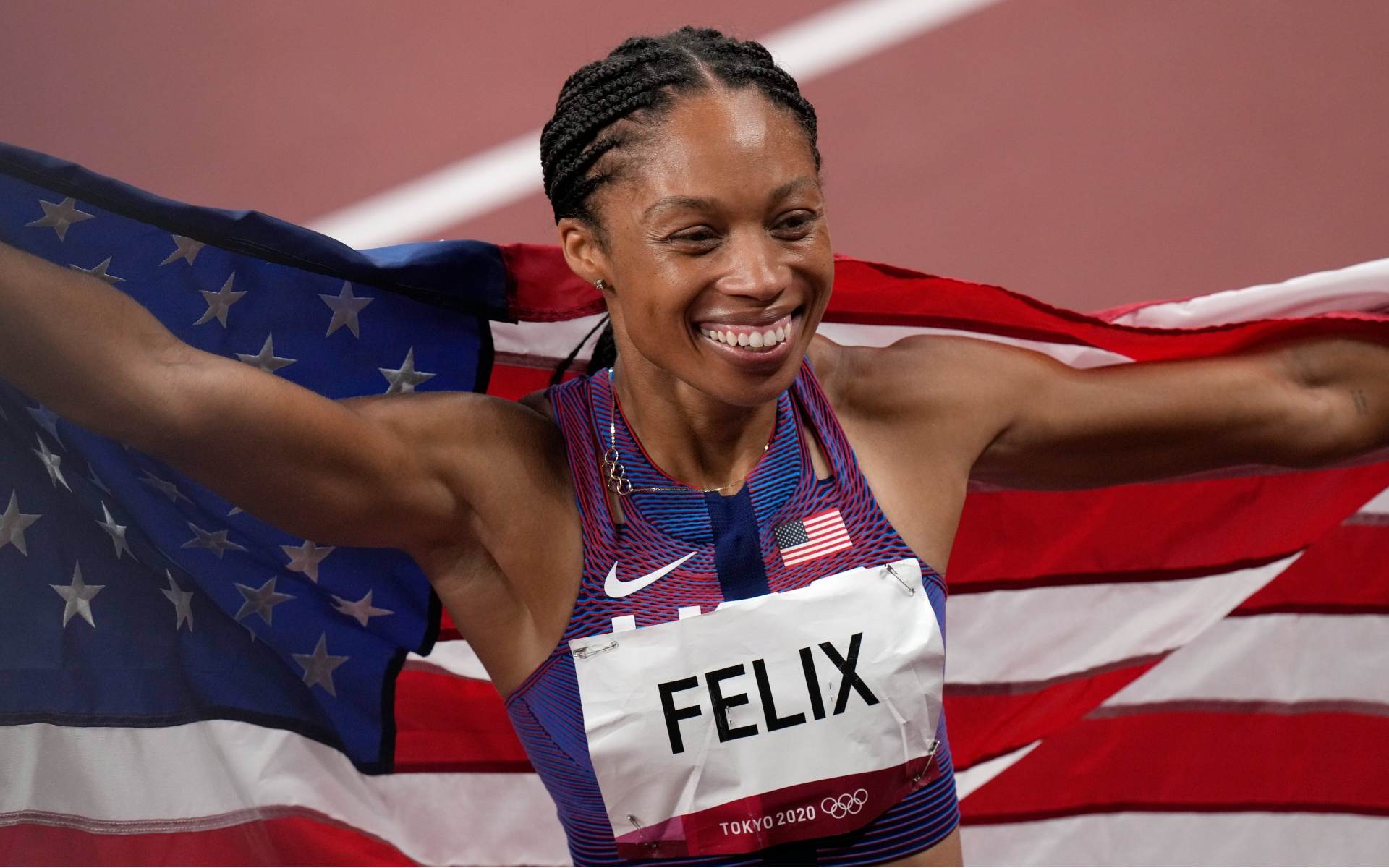 Em Tóquio, velocista dos EUA Allyson Felix conquistou sua 11ª medalha olímpica