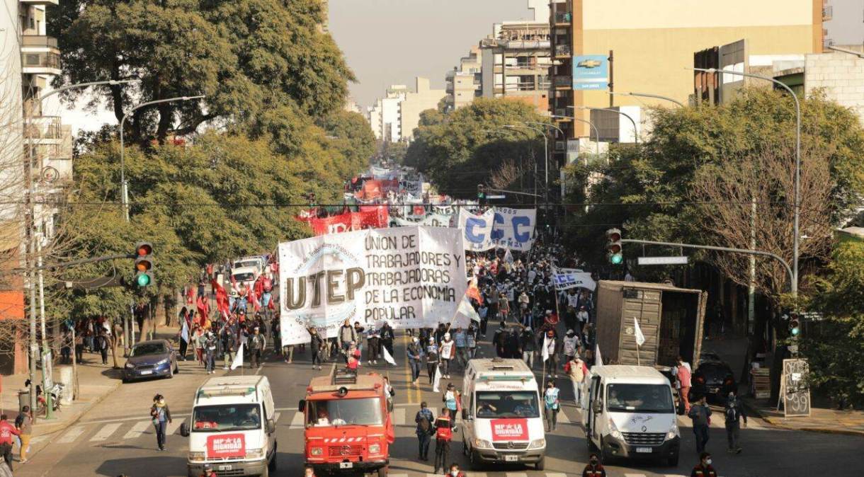 Manifestantes da Argentina protestam contra pobreza e falta de emprego