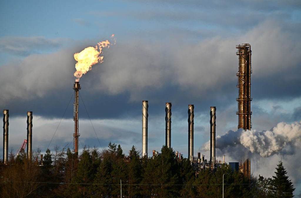Planta de indústria química da ExxonMobil - indústrias estão sob escrutínio por necessidade de contenção na poluição