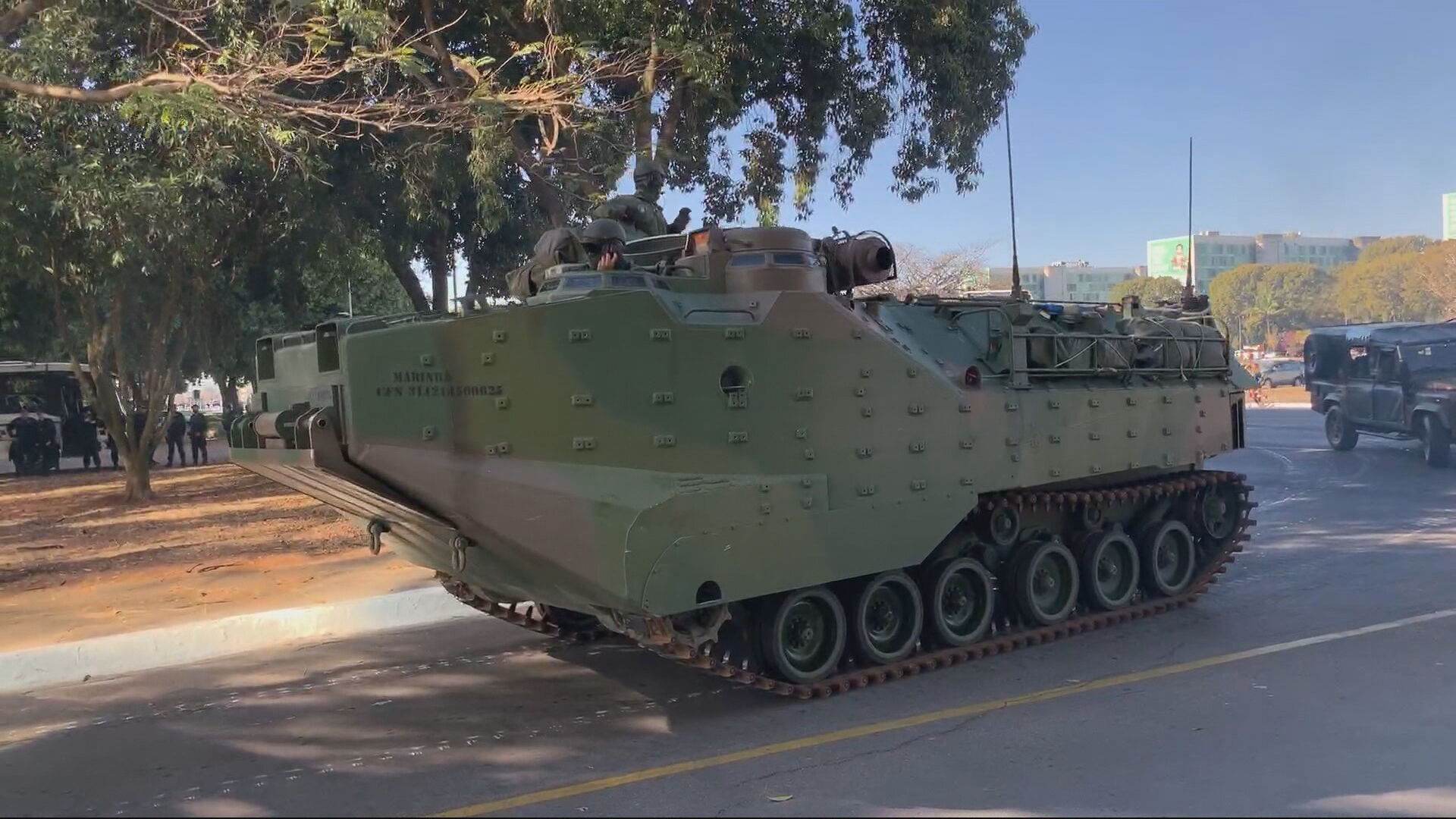 Desfile do comboio militar, com tanques e armamentos, acontece hoje