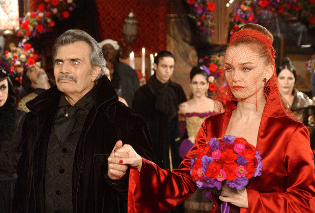 Tarcísio Meira e Julia Lemmertz em "O Beijo do Vampiro"