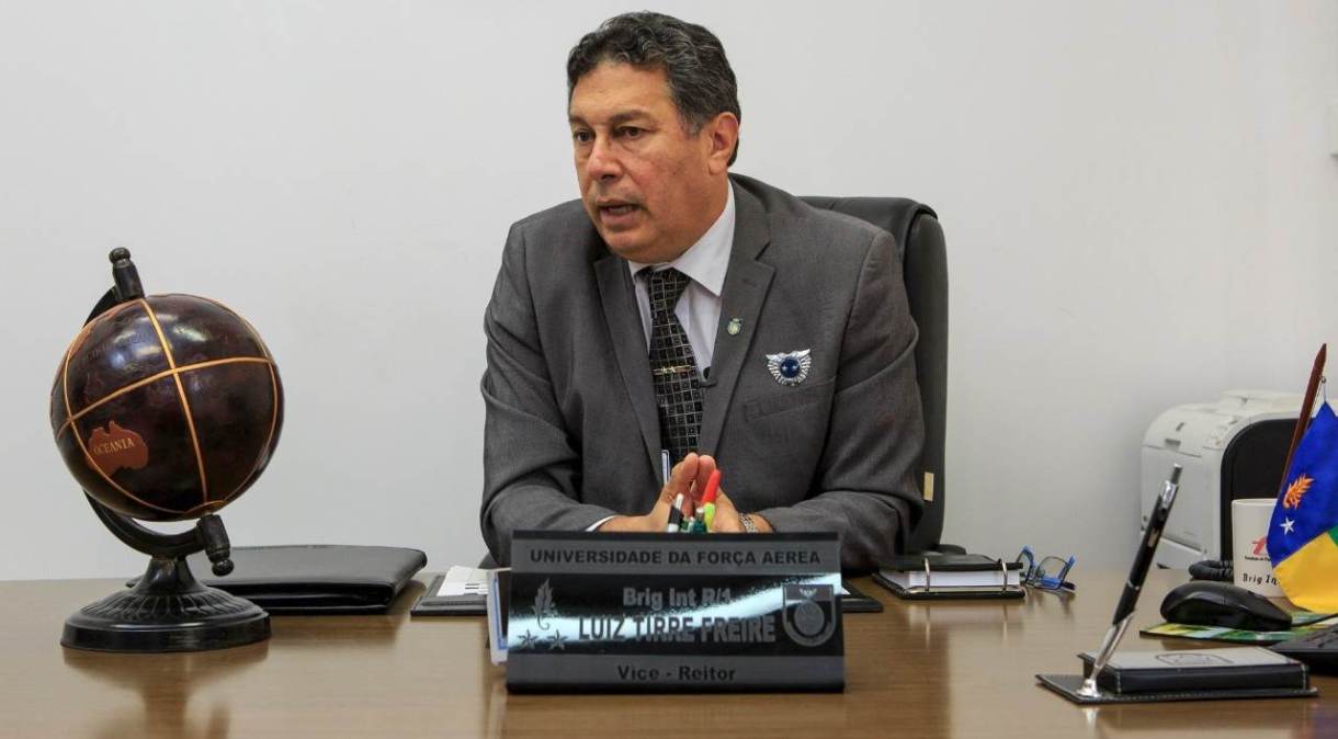 Brigadeiro intendente da Aeronáutica, Luiz Tirrê Freire