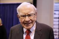 Warren Buffett critica excessos de Wall Street em reunião anual da Berkshire Hathaway