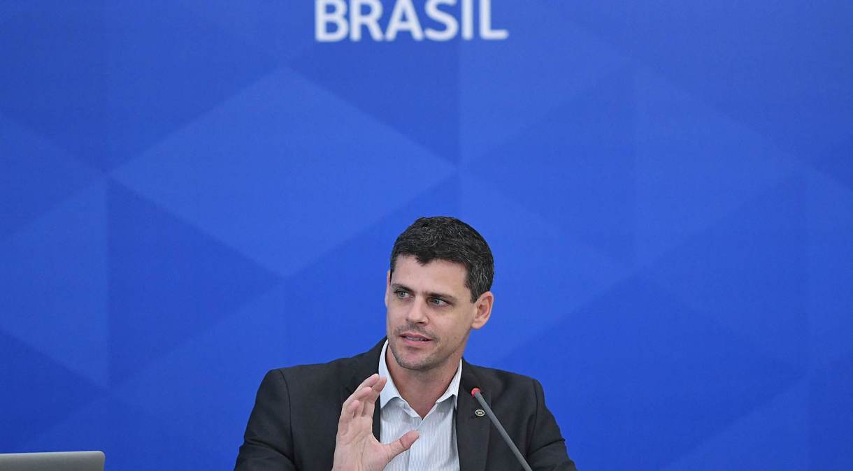 Bruno Funchal em coletiva de imprensa da equipe técnica do Ministério da Economia (14.abr.2020)