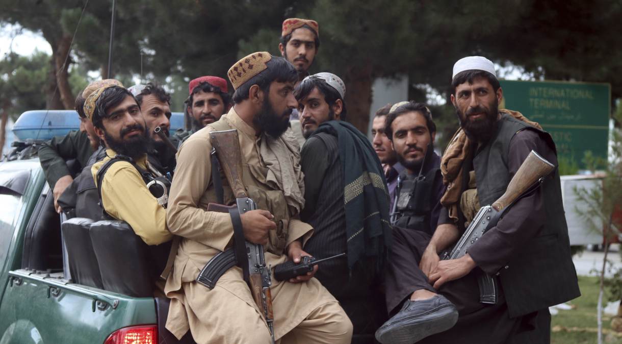 Combatentes do Talibã na capital Cabul, Afeganistão