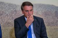 Bolsonaro assina alterações no Marco Civil da internet