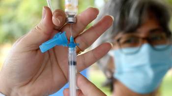 O infectologista Carlos Fortaleza disse à CNN que deixar nações de baixa renda sem cobertura vacinal é o mesmo que admitir mais mortes nelas