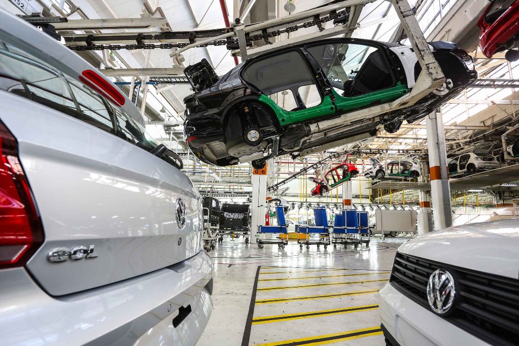 Fábrica da Volkswagen em Taubaté fabrica os veículos Gol e Voyage