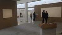 Museu na Dinamarca expõe quadros vazios após artista ficar com dinheiro da obra