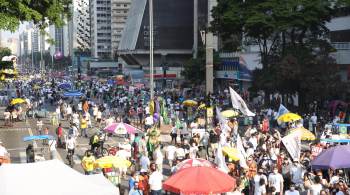 Para Gomes (PDT), manifestação mostra que "o povo brasileiro está levantando a mais poderosa das espadas, que é a espada da união contra a ditadura"