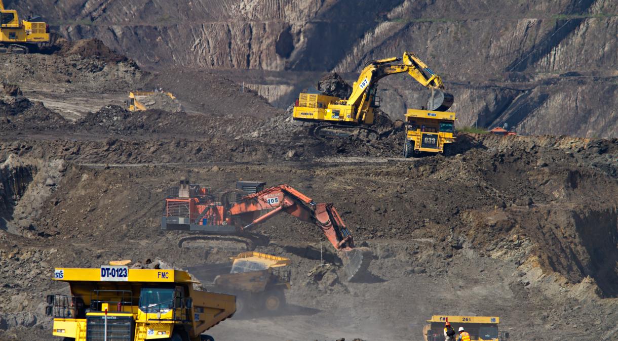 Carvão: Fortes chuvas forçaram o fechamento de 60 minas de carvão na província de Shanxi, na China