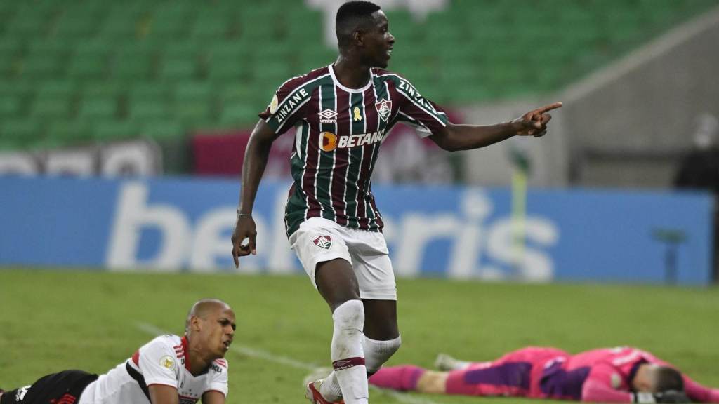 Fluminense venceu o São Paulo por 2 a 1 no Maracanã