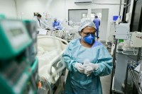 Influenza ou Covid-19 afastaram mais de 16 mil servidores públicos de saúde no Brasil