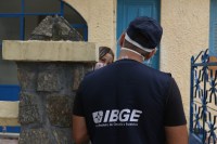 IBGE abre 48,5 mil vagas para recenseador; saiba como se inscrever