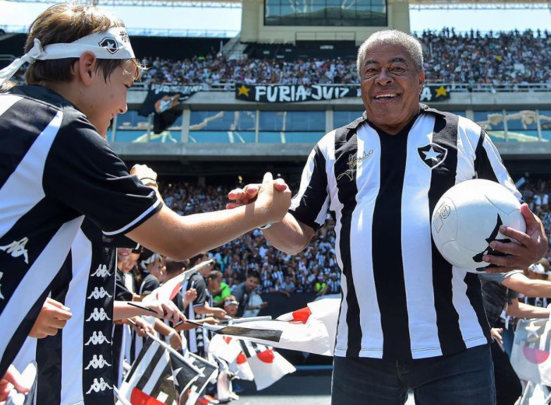 Botafogo publicou em suas redes sociais uma mensagem para informar aos fãs sobre a alta do ídolo