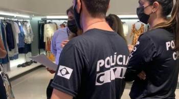 Polícia diz que loja da rede em shopping de Fortaleza emitia sinal sonoro quando pessoas 'fora do padrão da grife' entravam no local; empresa diz 'não tolerar discriminação'