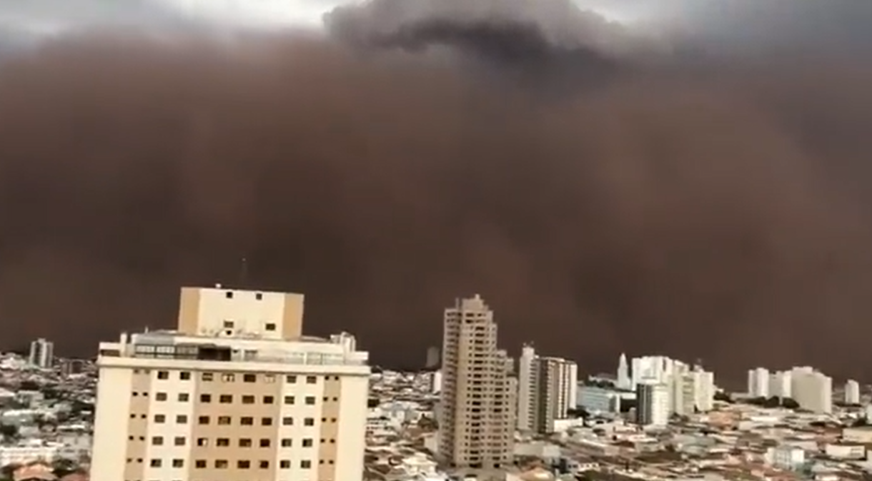 "Tempestade de Areia" atingiu norte e nordeste de São Paulo e o Triângulo Mineiro