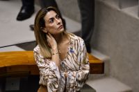 Soraya Thronicke recebe alta hospitalar após crise alérgica