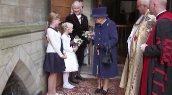 A monarca, de 95 anos, foi fotografada em evento na Abadia de Westminster