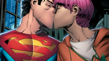 DC Comics divulgou imagens que mostram o super-herói, filho do Superman original, beijando um amigo jornalista