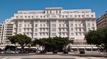 De acordo com a Polícia, o suspeito tentou subornar os policiais no momento da abordagem para que não fosse preso