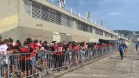 Torcedores reclamam de organização para retirar ingressos de Flamengo x Athletico